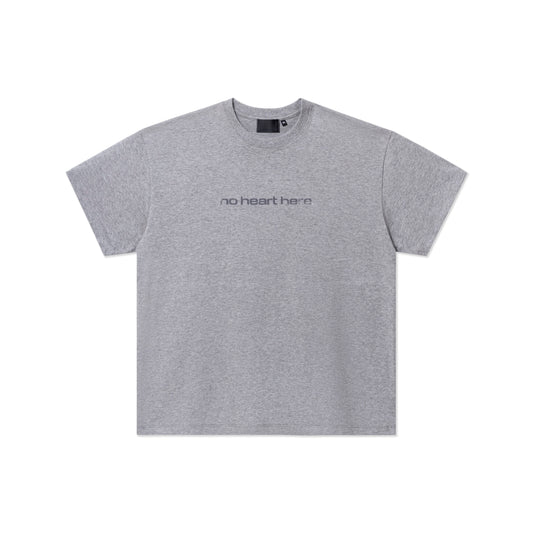 NO HEART HERE SCRIPT TEE (2025)